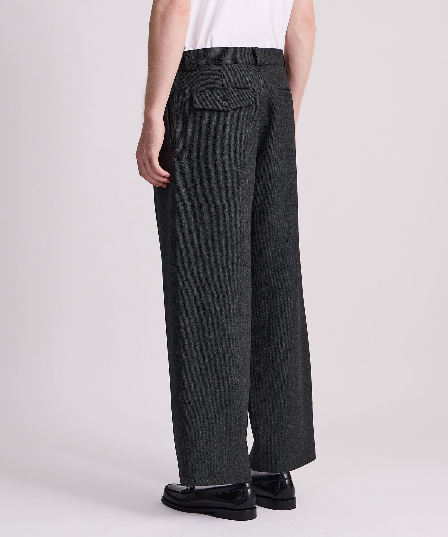 George Wool Wide Two Tuck Pant